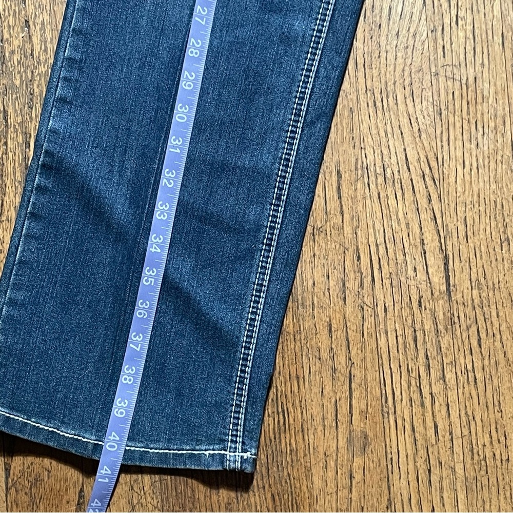 Earl Jean jeans - Picture 9 of 12